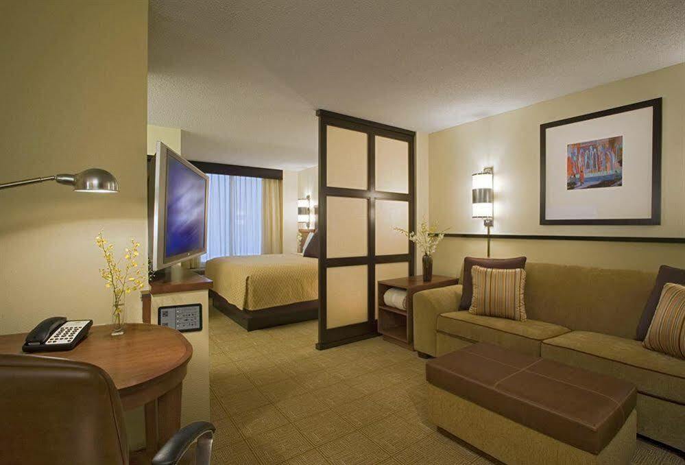 Hyatt Place Albuquerque Uptown Εξωτερικό φωτογραφία